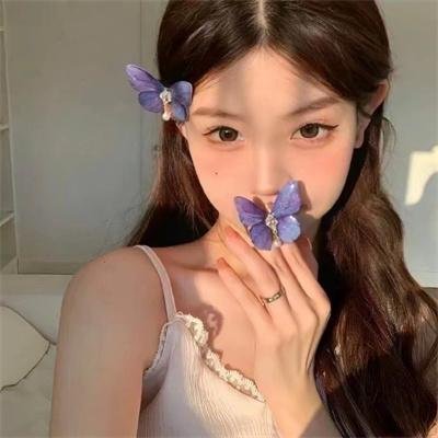 艾娃与莱昂国语